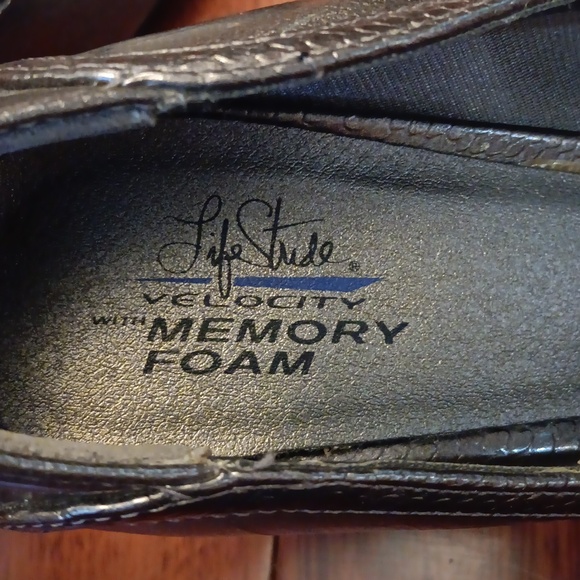 Silver Heels - Picture 4 of 4